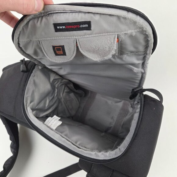 Lowepro Slingshot Camera Bag Backpack - Picture 6 of 8
